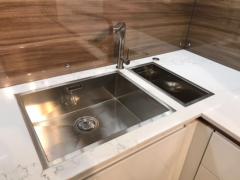 Vicostone Statuario BQ-8628